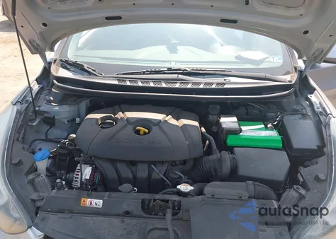 2015 Hyundai Elantra Se z USA, uszkodzony, nr VIN 5NPDH4AE8FH557603